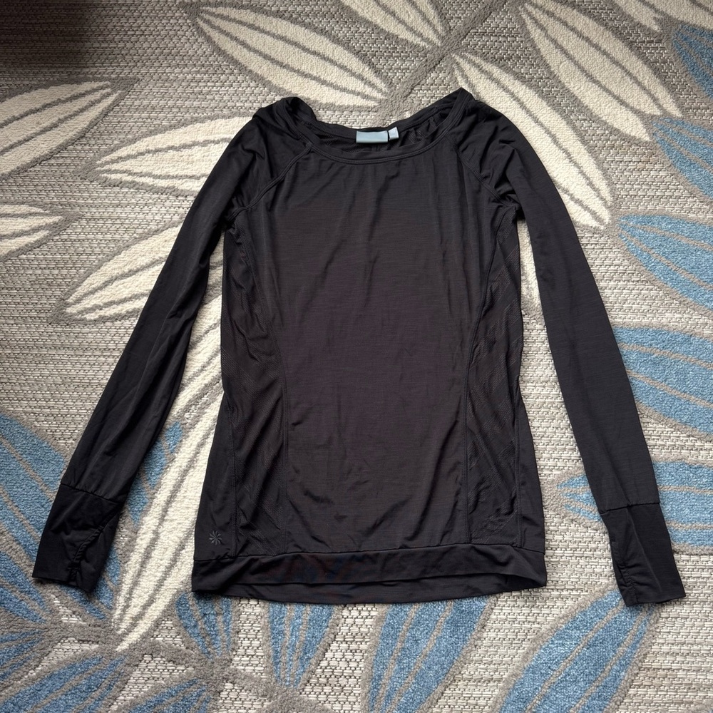 Athleta Women's Black Kettle Bella Long Sleeve Athletic Mesh Back‎ Top Back XXS